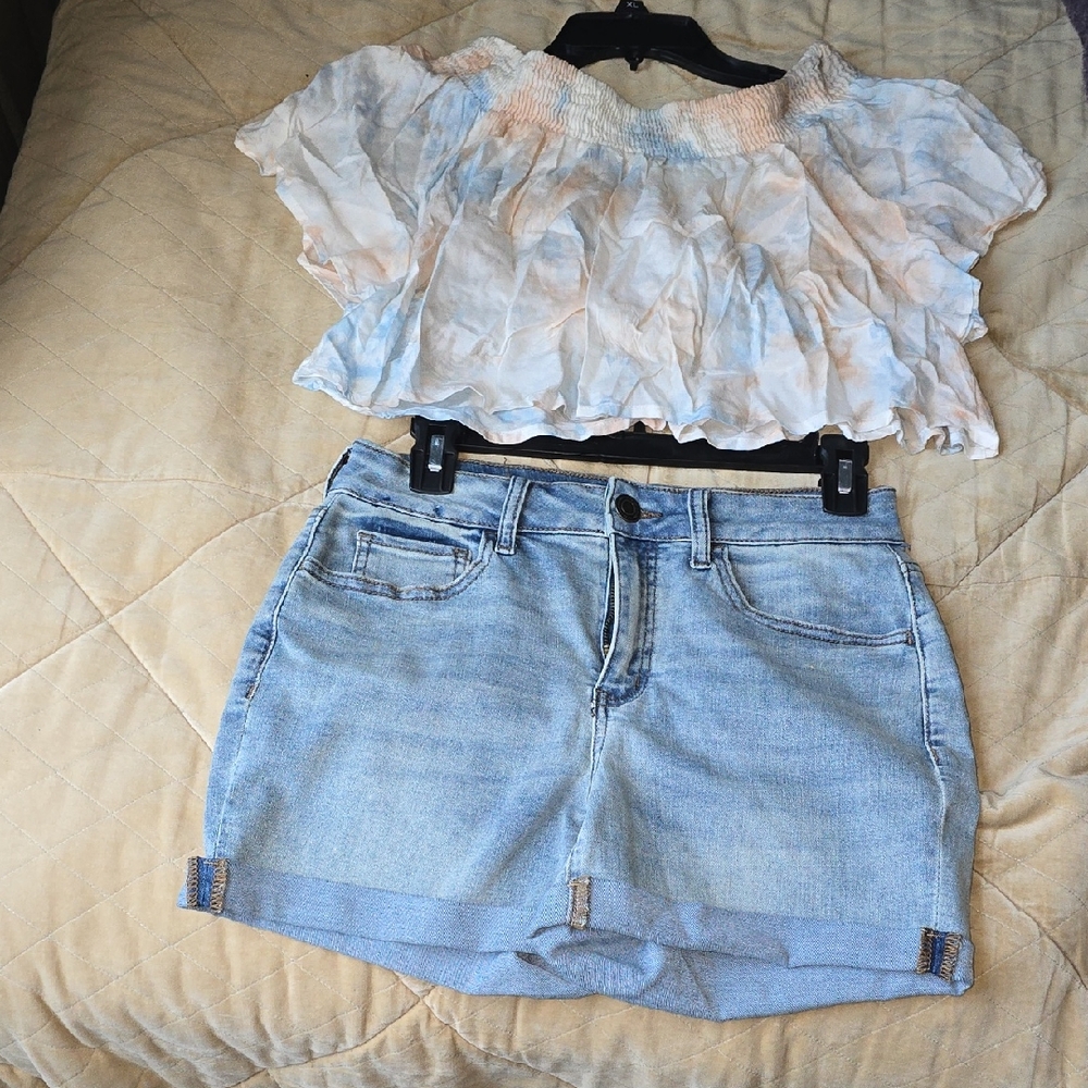 SO Blue Curvy Midi Denim Shorts And Beautiful Blouses Come Togetter